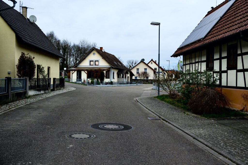 how to find 5 bedroom house for sale