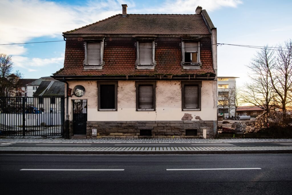 how to find 5 bedroom house for sale